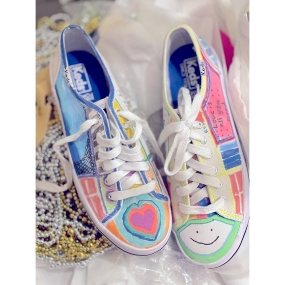 Keds womens /girls sneakers Artsy Painted size 6.5 NEW - Picture 1 of 12